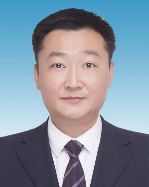 杨国顺（内蒙古自治区阿拉善盟盟委委员、副盟长）