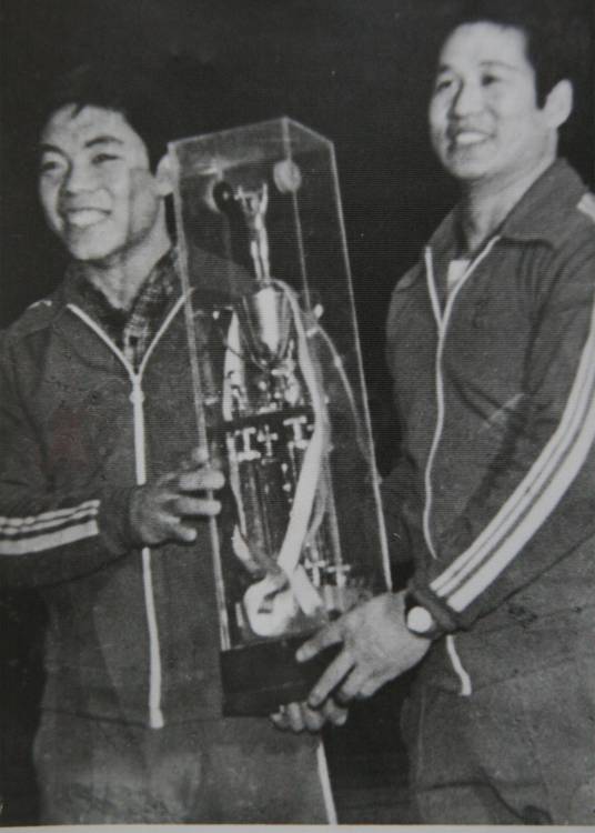 李炳军（泰安籍举重运动员）
