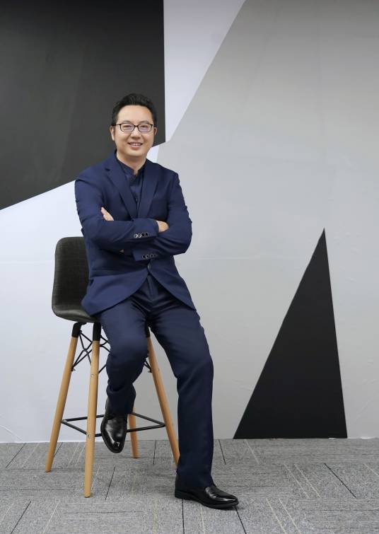 张继学（新潮传媒集团创始人、董事长）