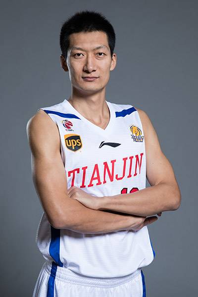 张骥（中国篮球运动员）
