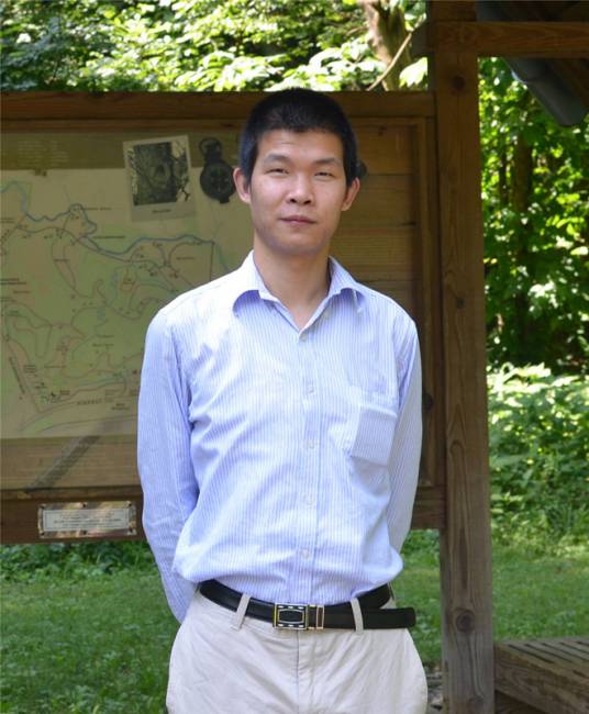 夏俊峰（安徽大学健康科学研究院教授）