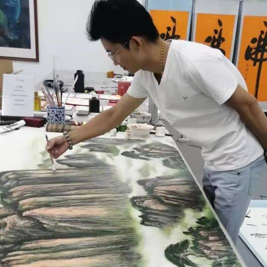 张世隆（中国书法家协会会员）