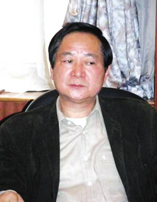 陈士杰（上海市房地产行业协会原会长）