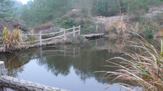 天湖（天台山景点）