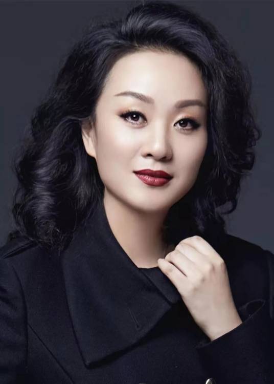 王艳（京剧演员，天津市戏剧家协会副主席）