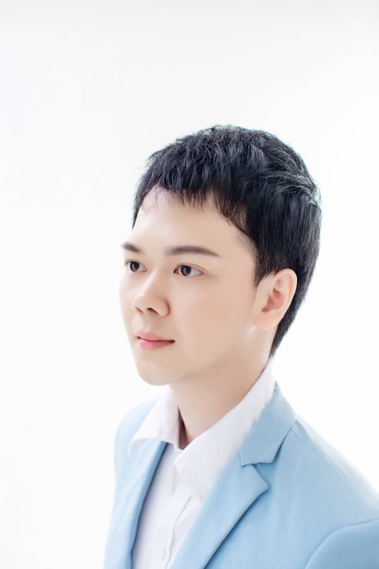 曾逸阳
