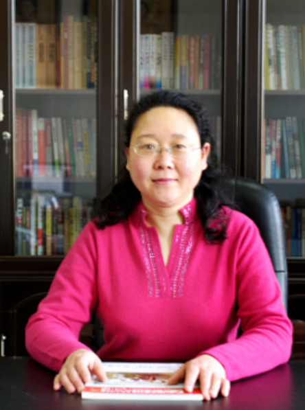 严励（河南大学新闻与传播学院教授）