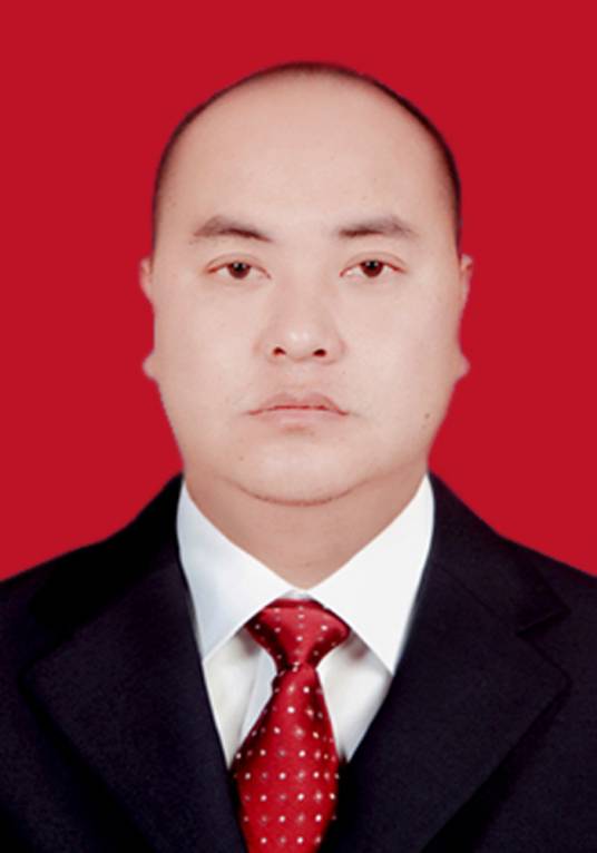 李启明（贵州省册亨县委副书记，县人民政府县长）