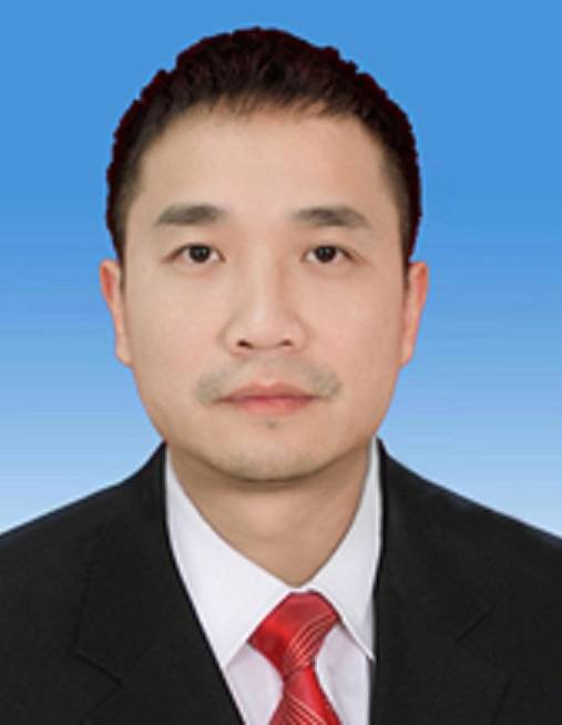 谭维（湖南省湘乡经开区党工委委员、管委会副主任）