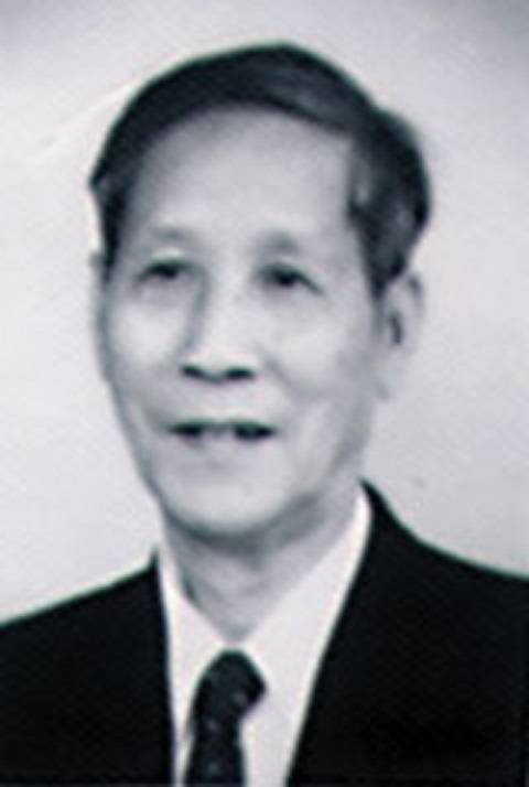 尹世杰（中国著名经济学家）