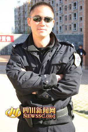 宁峰（成都市公安局特警支队副支队长）