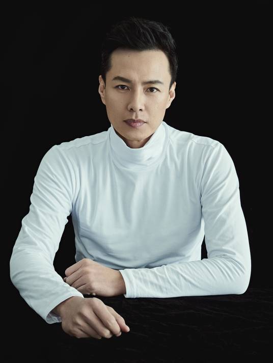 朱铁（中国内地男演员、中国国家话剧院演员）