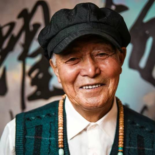 王福祥（网红“耀杨姥爷”）