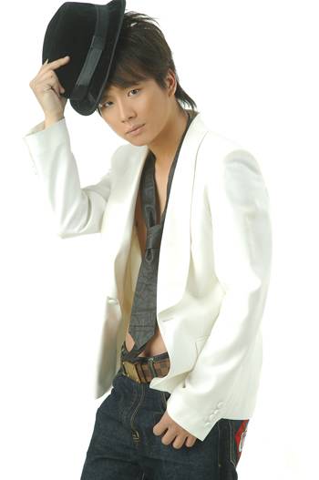 周冠宇（中国大陆男歌手）