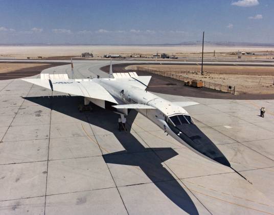 XB-70轰炸机