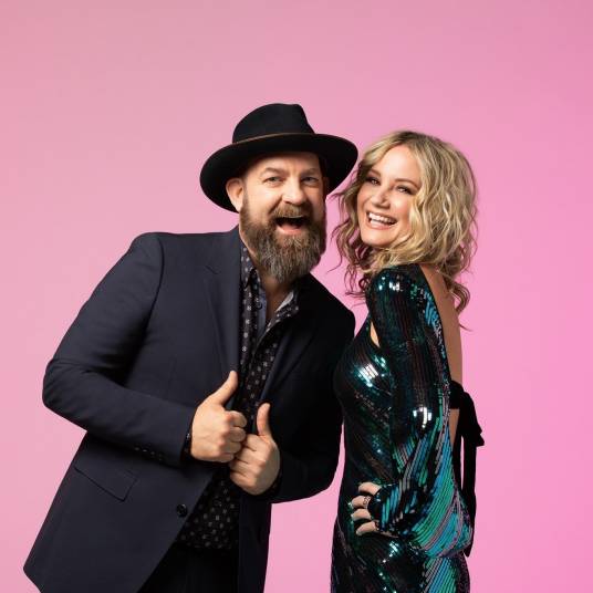 Stay（sugarland组合演唱的歌曲）