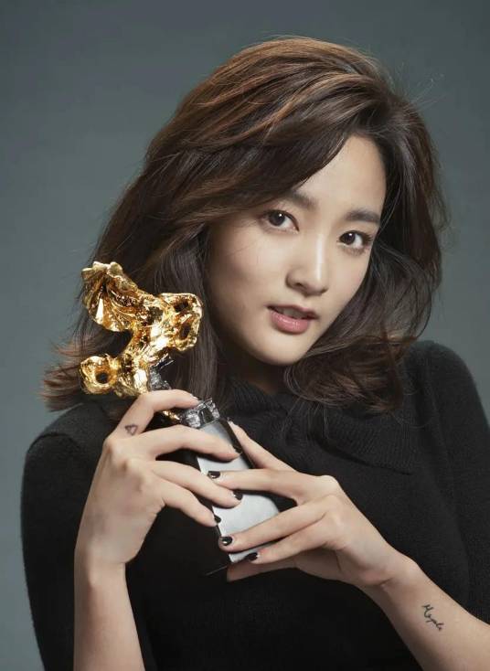 王净（中国台湾女演员、作家）