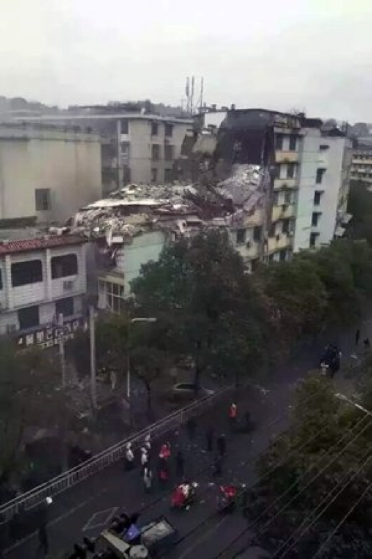 2·26萍乡老楼坍塌事故