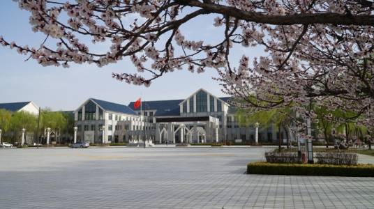 吴忠市滨河中学