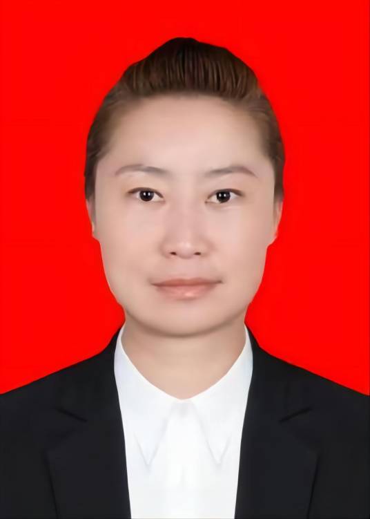 张玲（楚雄紫溪中学副校长）