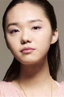 李萝利