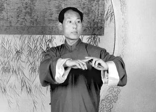 姜子龙（评书家）