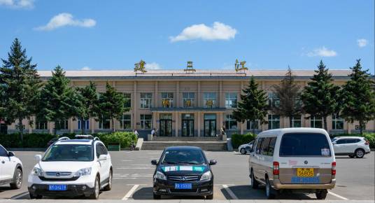 建三江站
