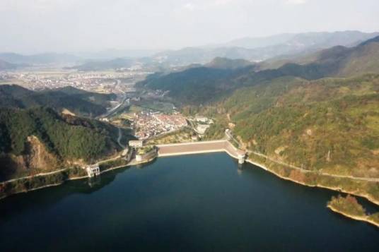 石壁水库（诸暨石壁水库）