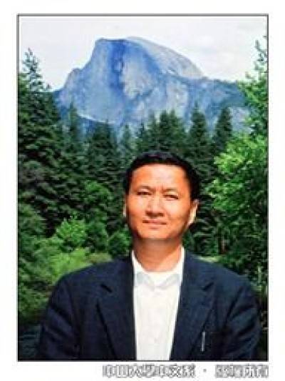 王坤（中山大学中文系教授）