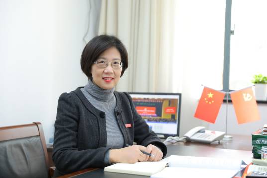 李红（江苏大学党委常委、副校长、博士生导师）