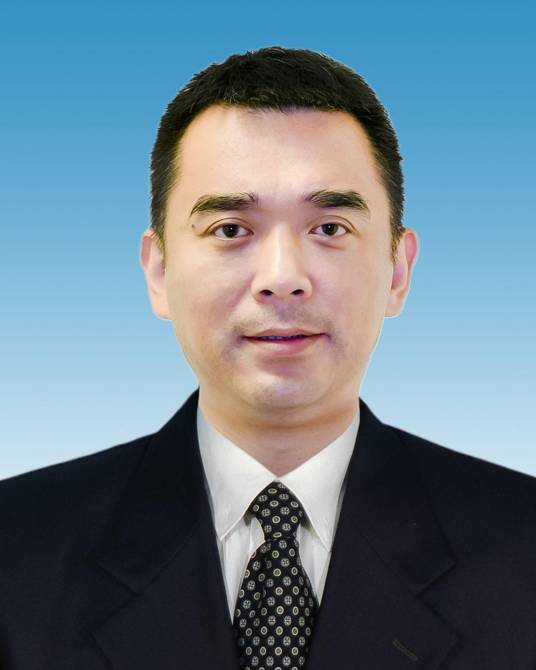 范明（西安浐灞国际港党工委委员、管委会副主任）