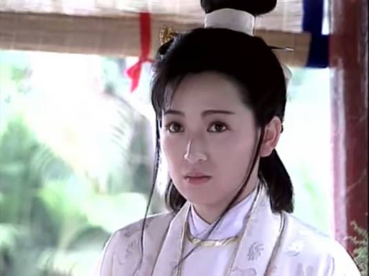 张怡芬