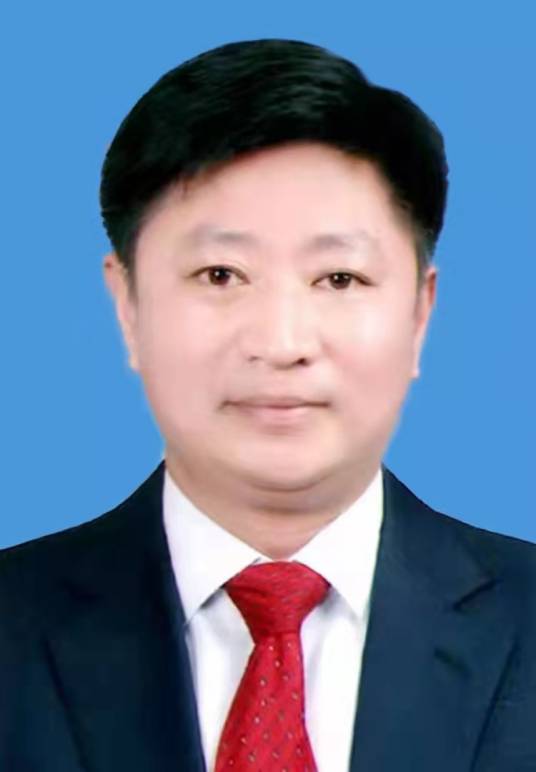 陈新（河南省开封市人民政府党组成员、秘书长）