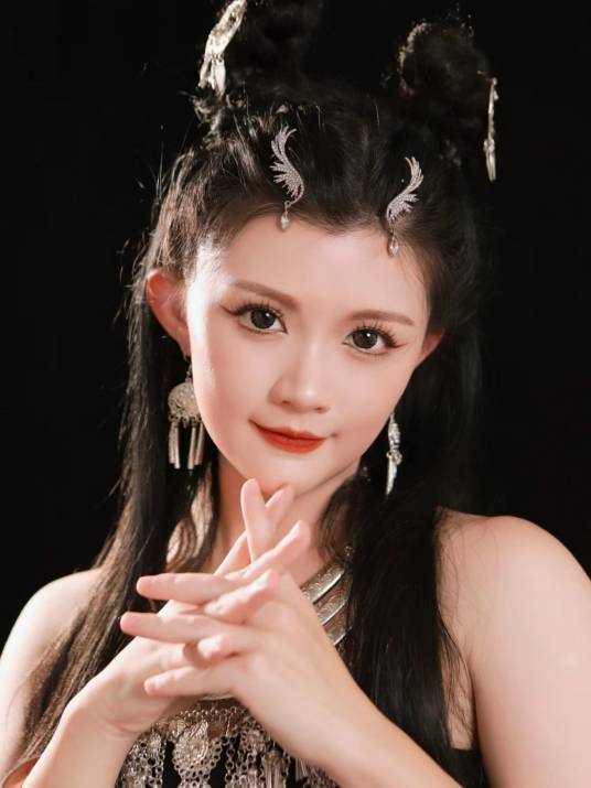王雪晶（歌手、演员、主持人）