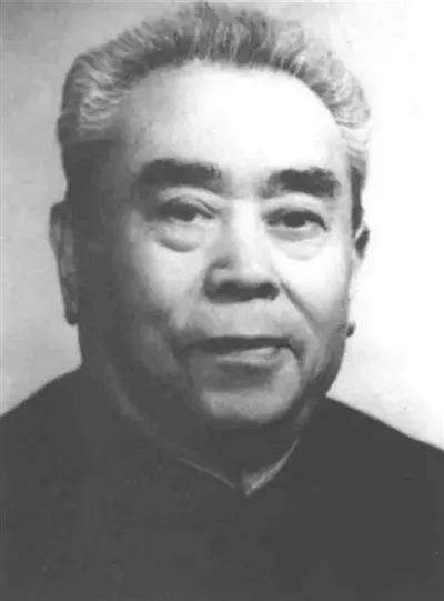 朱学范（全国人大常委会原副委员长、民革中央原主席）