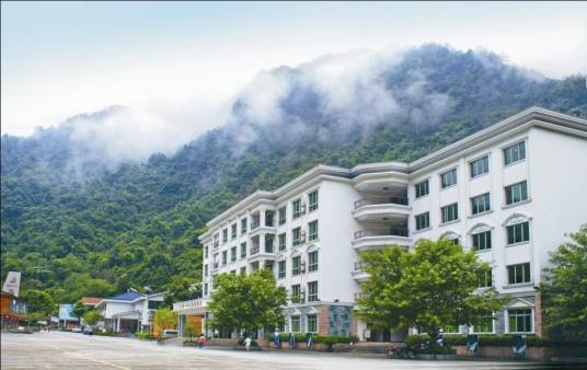 广东第一峰温泉度假村（清远阳山县天泉度假村）