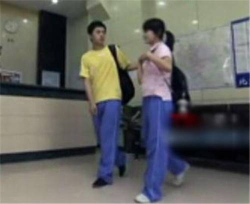11·20沈阳未成年情侣开房事件