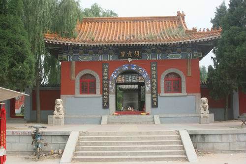 李满碧霞祠