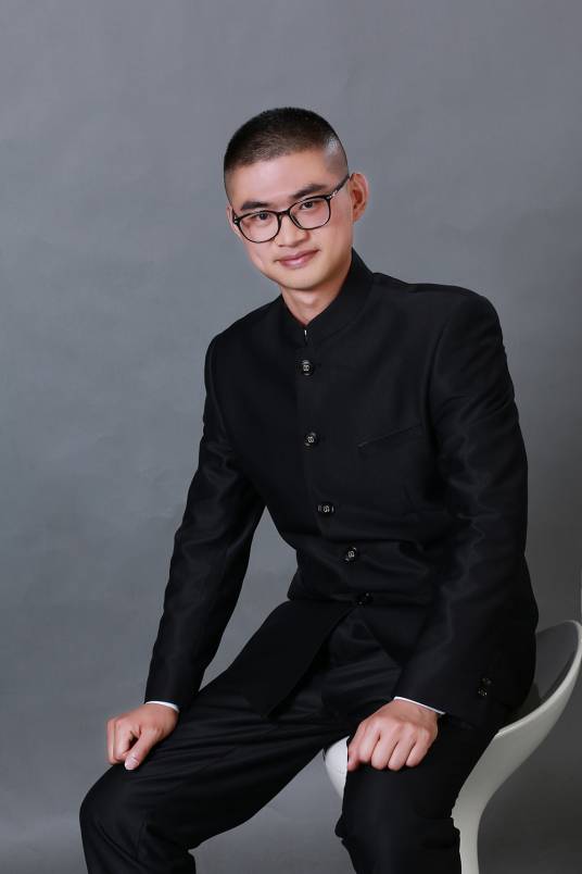 陈世强（美术学博士、文人画家、大学教师）
