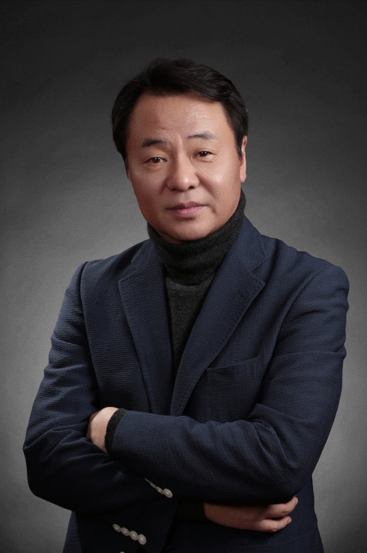 沉浮（“中国画·画中国”组委会秘书长、中国国际书画艺术研究会副会长、中国美术家协会会员、文旅中国艺术院院长）