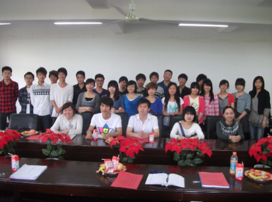 华中科技大学校团委组织部
