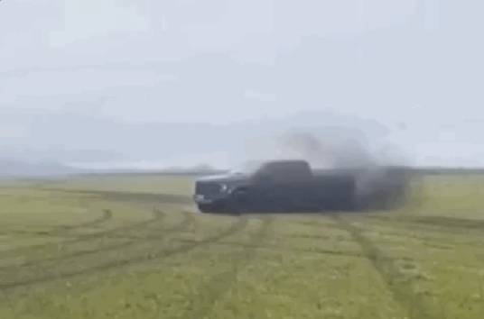 8·28呼伦贝尔草原遭碾压事件