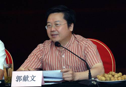郭献文（新华社浙江分社原社长）