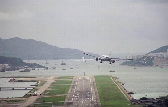 香港启德机场正式关闭