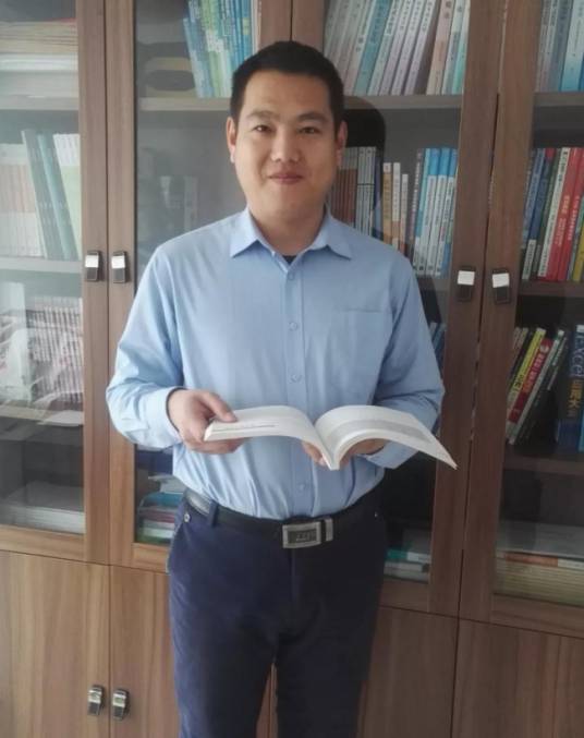 宋红尔