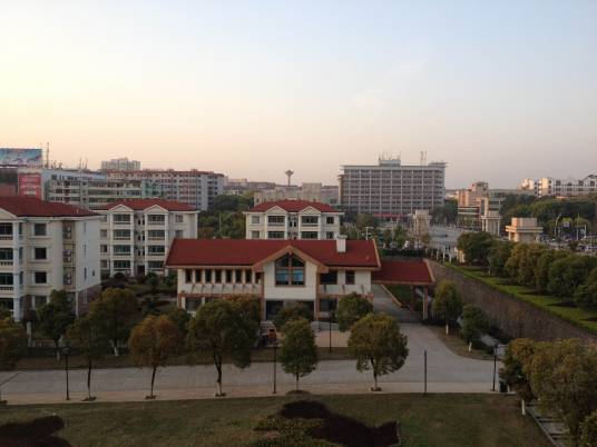 江西财经大学蛟桥园校区