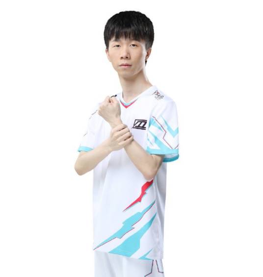 蒋进（中国第五人格项目电子竞技选手）