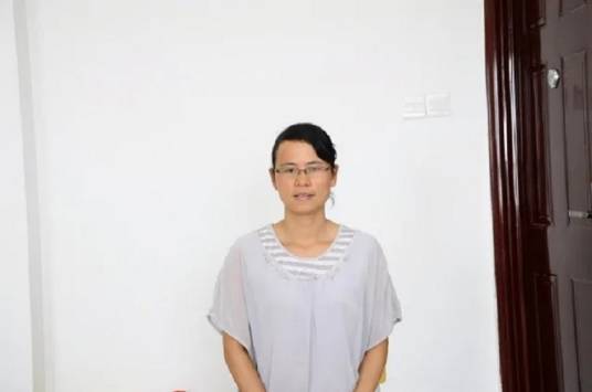 胡新宇（湖南师大附中星城实验中学教师）