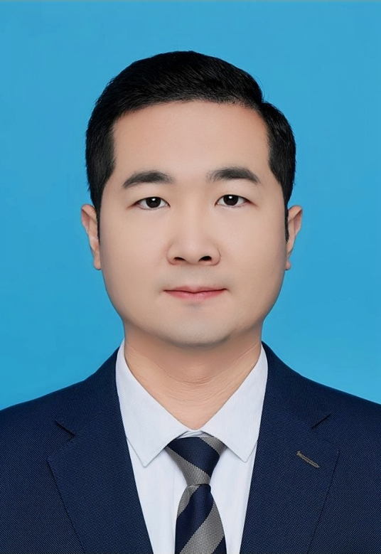 李易正