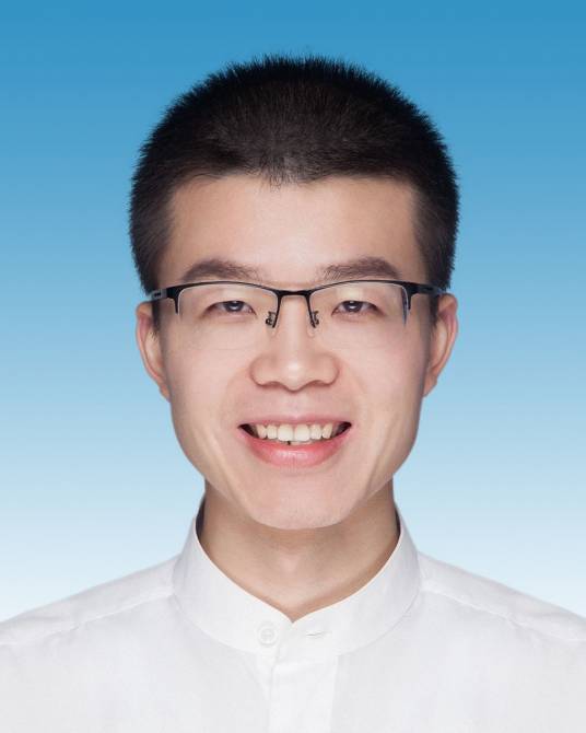 王超（重庆红岩干部学院副教授）